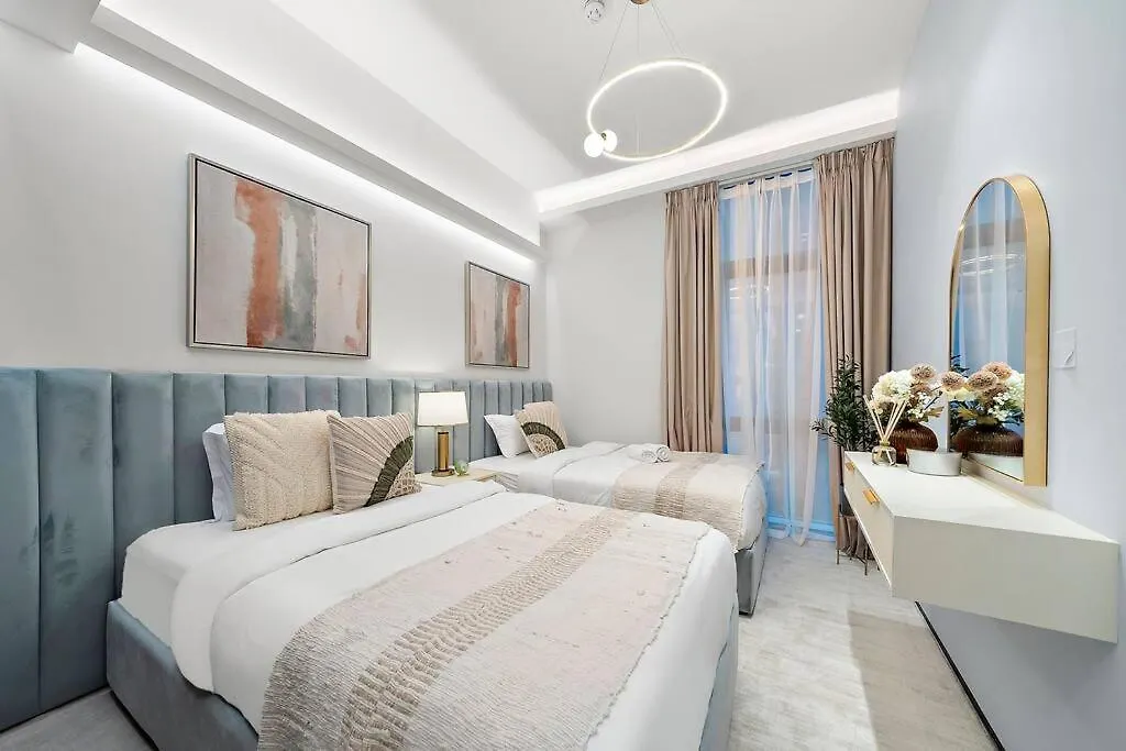 First Class 3Br Lively Sanctuary Dubai Apartment