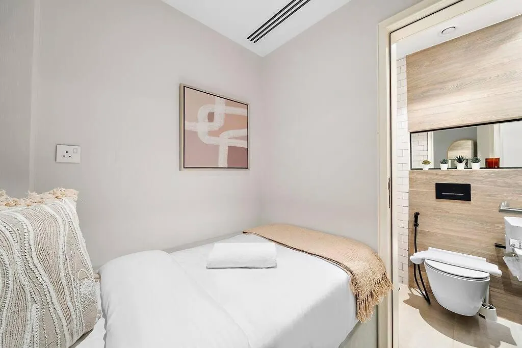 First Class 3Br Lively Sanctuary Dubai